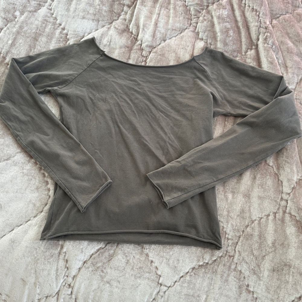 Brandy Melville John Galt Boat Neck Long Sleeve